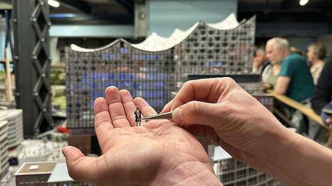 Große Leistung – kleine Figur: Bettina Neitzel im Miniatur Wunderland