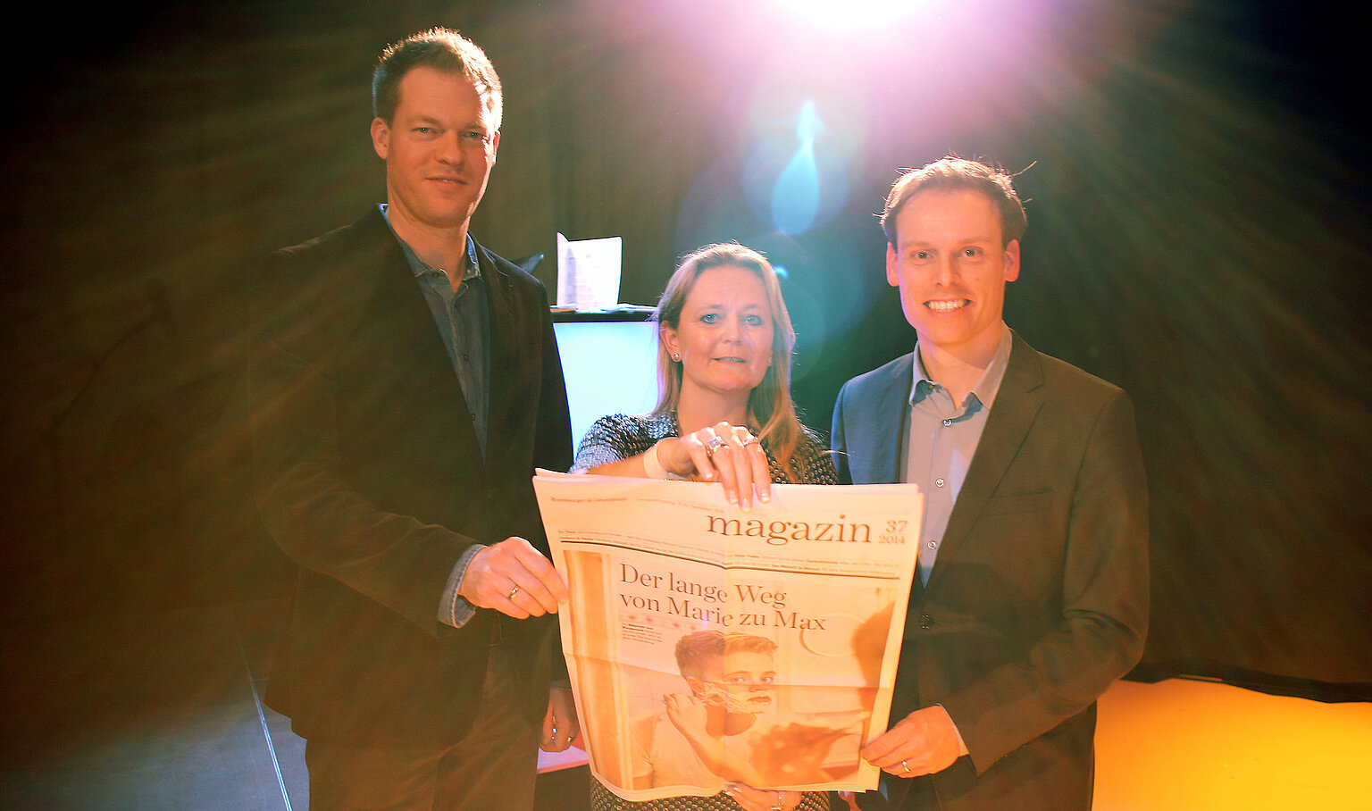 – Marina Friedt zwischen dem Preisträger 2015 Volker ter Haseborg (li.) und dem Erich-Klabunde-Preisträger 2016 Dirk Steinbach.