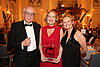 – Kristina Läsker mit Laudator und Jurymitglied Hans-Jürgen Börner und Marina Friedt. (Foto: Mirko Hannemann)