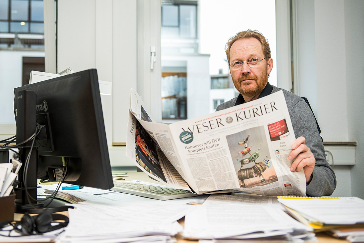 – Politik-Redakteur Hans-Ulrich Brandt vom Bremer Weser-Kurier hat immer häufiger mit Pressesprechern zu tun, die früher so wie er in einer Redaktion beschäftigt waren. (Foto: Christina Kuhaupt)